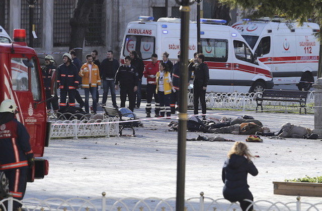 Attacco kamikaze nel cuore di Istanbul