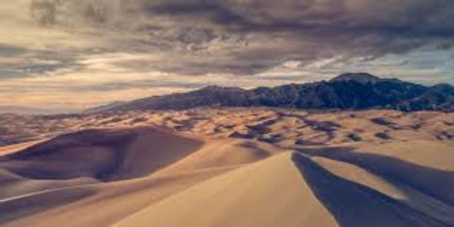 Great Sand Dunes National Park is established
