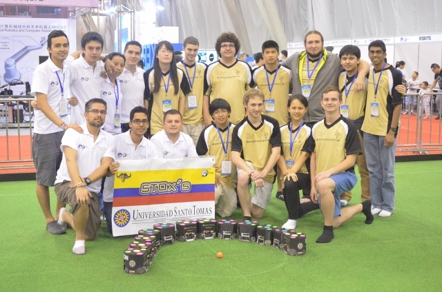 Colombianos ganan concurso de robotica