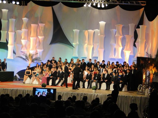 2000 - Termino do Ensino Médio.