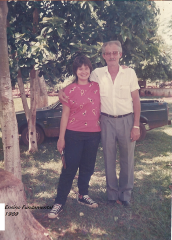 1989 - Conclusão do Ensino Fundamental.