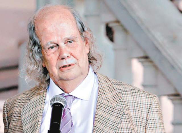 OEA nombra a John Biehl como mediador