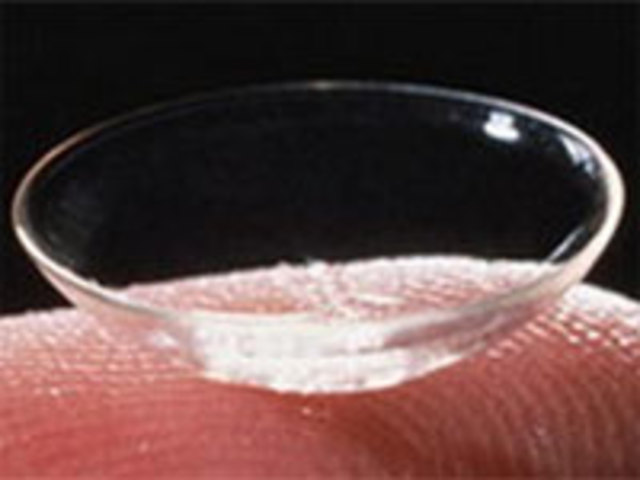 Lentes de contacto que responden a la luz