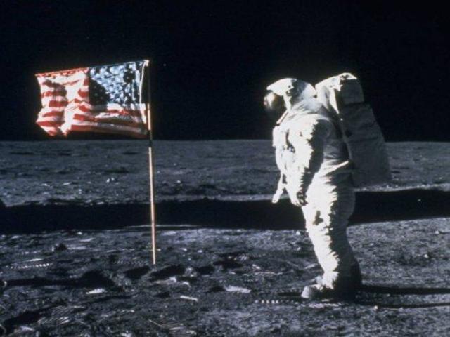 Neil Armstrong llegó a la luna