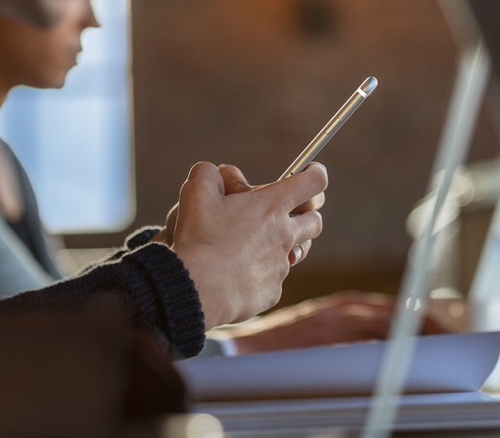 Steve Jobs introduces the first iPhone
