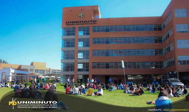 inicio de estudios superiores en la universidad Minuto de Dios en zipaquira