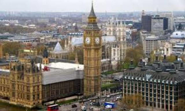 Se Creo La primera Compañia Productora De Bombillas