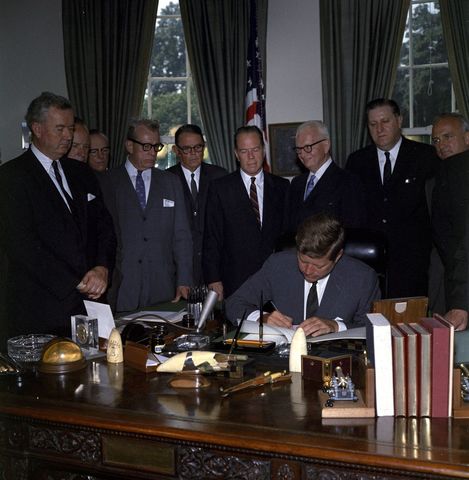 Foreign Assistance Act of 1962