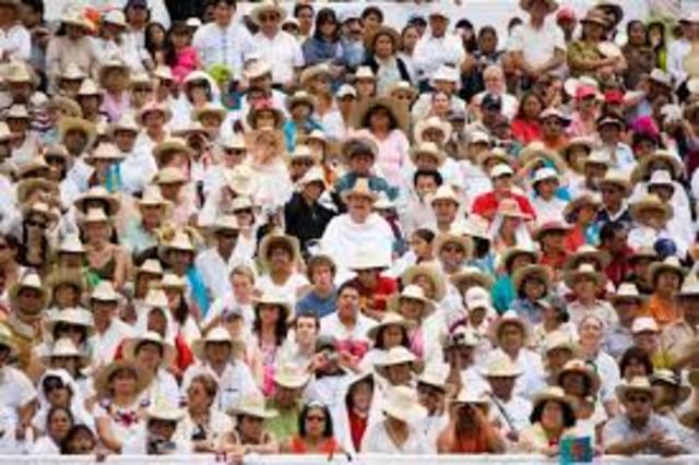 Los Hispanos Como Minoría Más Grande de EEUU / The Hispanics as the largest U.S. minority