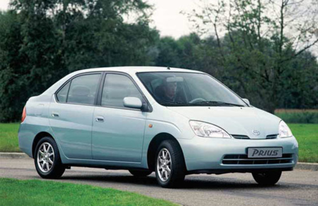 Toyota lanza al mercado el Toyota Prius