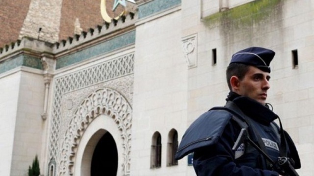 France shuts mosque, arrests man in crackdown after attacks
