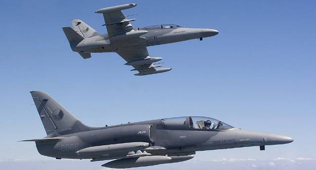 Iraq receives 2 Czech fighter jets in Balad Air Base