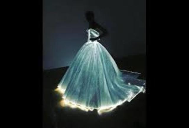 VESTIDOS TECNOLÓGICOS