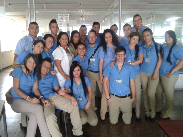 Primer Tecnológo en Comunicación Comercial