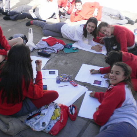 venimos con el material y organizamos el trabajo