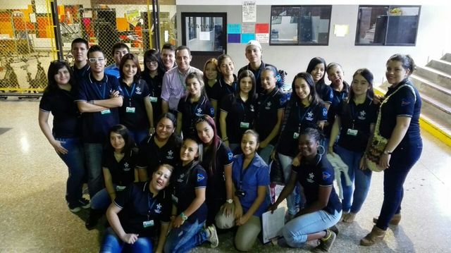 Cuarto Tecnologo en Comunicación Comercial