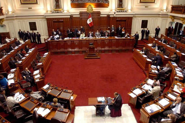 Directiva presidencial 02 de 2003