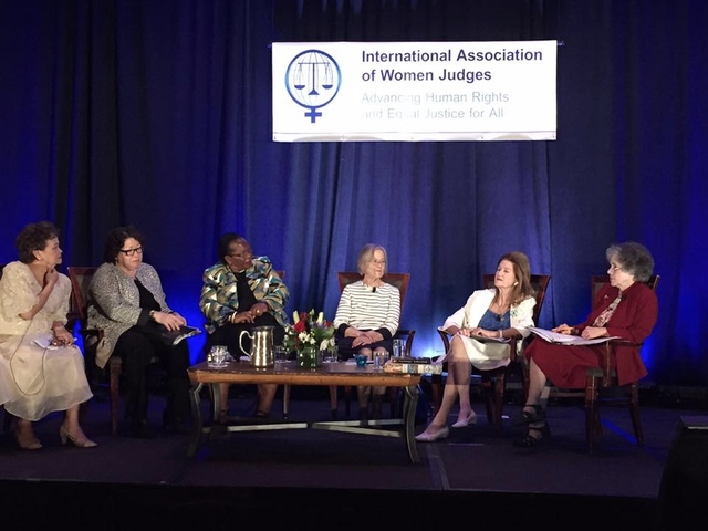 Primer panel: Barreras ante la Igualdad