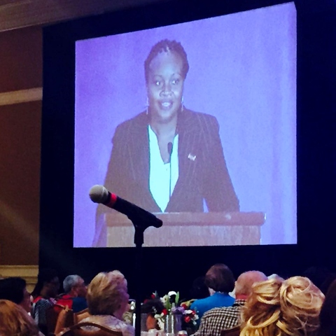 Mujeres y niñas en detención