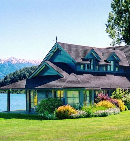 Comprar una casa en una finca, vivir por unos años con mi familia me sentiría muy a gusto con ellos.