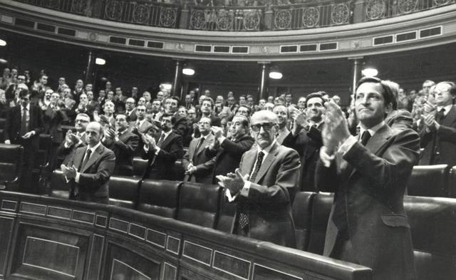 Aprocvación de la constitución