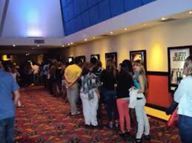 Estreno de la pelicula "el cuervo"