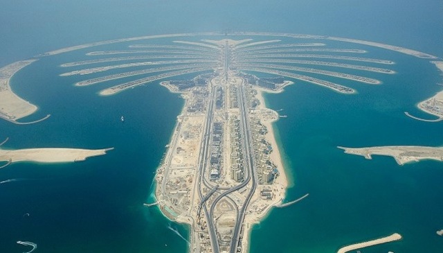 Una de las mejores obras de ingeniería civil llamada La Palma de Jumeirah, Dubai, Emiratos Árabes Unidos