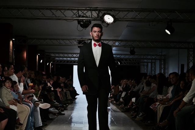 EL SUEÑO CONTINUA FASHION SHOW UNIS 2016