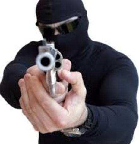 Atracada en la calle