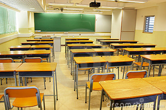 Comencé ir a la escuela de Charlton Middle School.