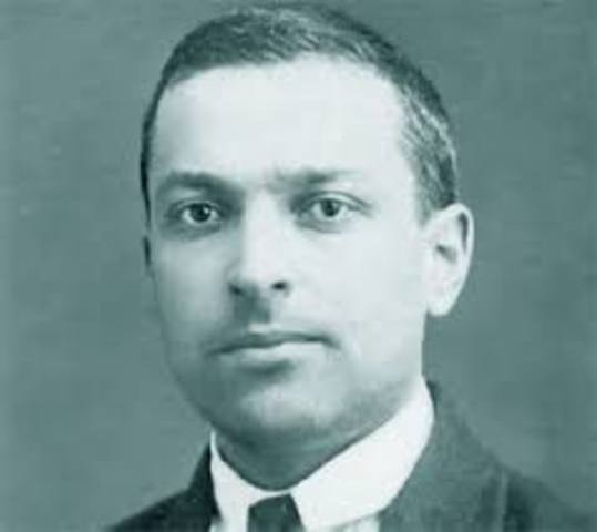 LEV SEMIÓNOVICH VIGOTSKY