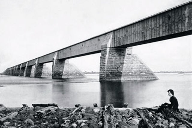 Le pont Victoria (Économique)