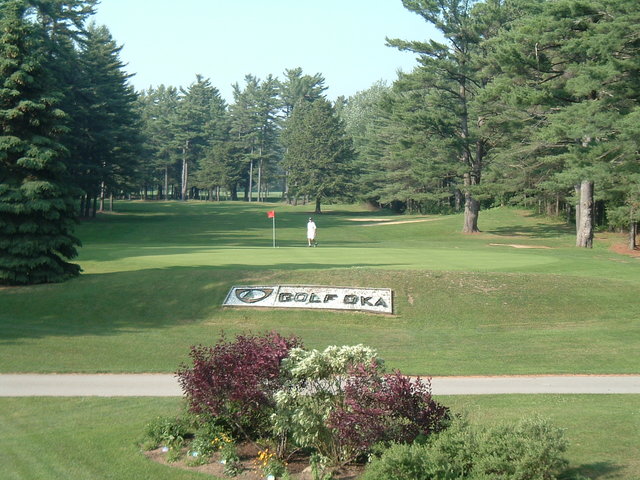 Le terrain de golf de 9 trous est créé