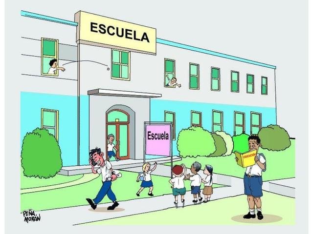 niños de primaria llegando a la escuela
