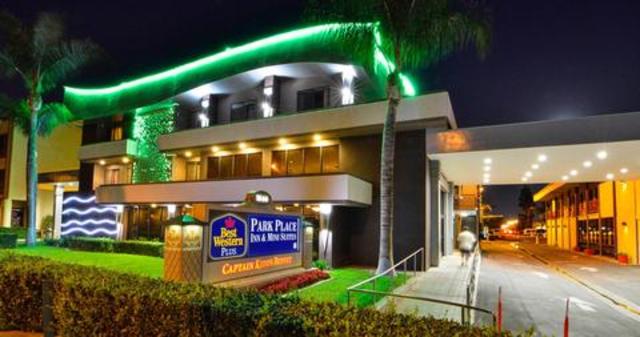 Anaheim CA: Best Western Plus Park Place Inn