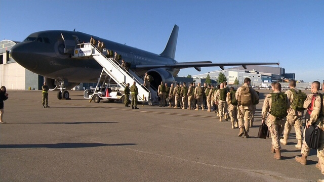 Les troupes canadiennes régulières sont déployés en Afghanistan