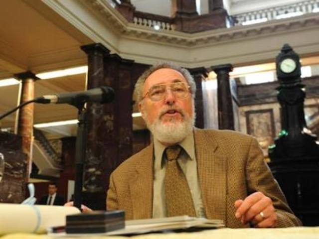 Apple, estudio en colegios nocturnos.