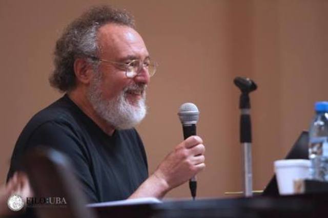 Apple, trabajo en una imprenta y como maestro.