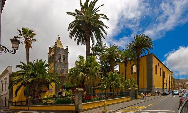 Creación del obispado y el instituto de enseñanza secundaria de Canarias