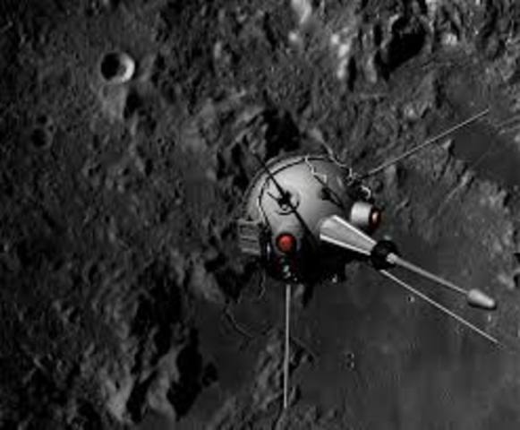 Luna 2 reaches moon