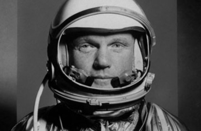 1962- First American orbits Earth (John Glenn, Jr) Mariner 2 flies past venus