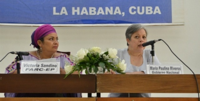 REUNIÓN CON MUJERES EXCOMBATIENTES EN LA HABANA