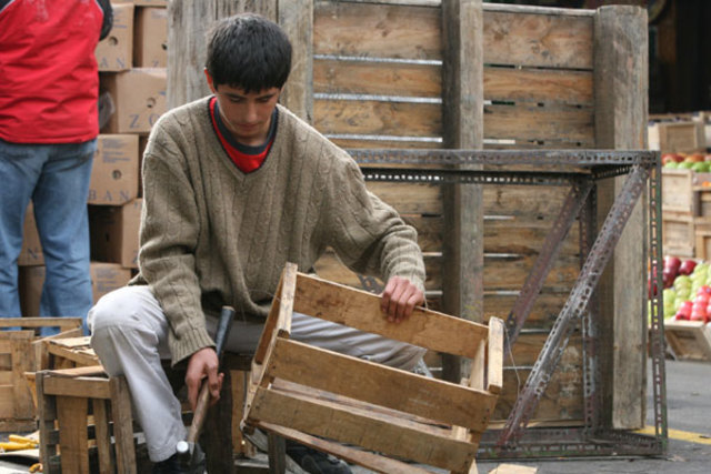 EDAD MÍNIMA DE ADMISIÓN AL TRABAJO Y DERECHO