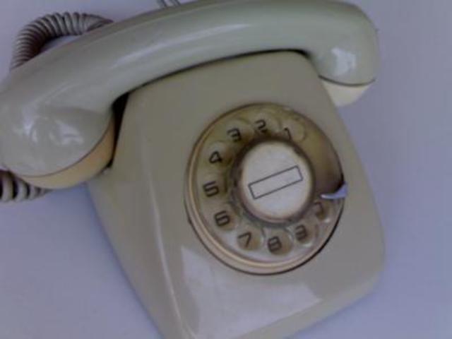 cuarto telefono