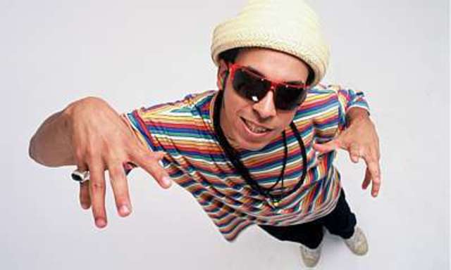 Chico Science plays in New York