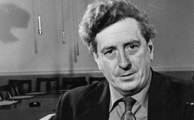 General Election. Garret Fitzgerald of Fine Gael became the Taoiseach. He wanted to see a united Ireland but recognised Protestant fears. He was more moderate than Haughey.