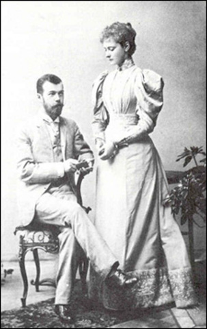 Alexandra meets and later marries Nicholas II of Russia