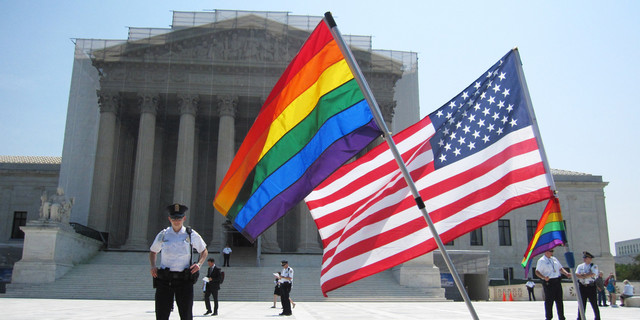 SCOTUS approves same-sex marriage