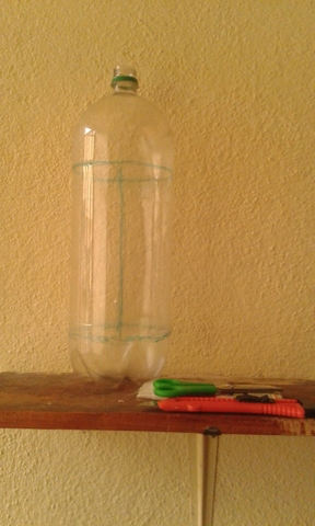 Obtención de las partes que vamos a utilizar de las botellas.