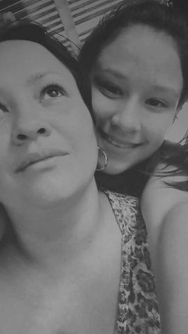 MI MAMÁ Y MI HERMANA MENOR